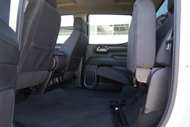 Used 2025 Chevrolet Silverado 1500 LT AWD/4WD image 34
