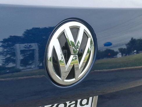 Used 2018 Volkswagen Passat 2.0T S w/ Driver Assistance Package FWD image 29