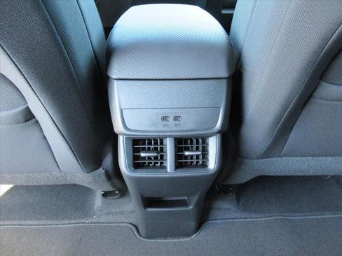 New 2026 Chevrolet Equinox LT image 30