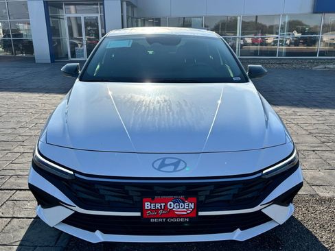 New 2026 Hyundai Elantra Sport FWD image 2