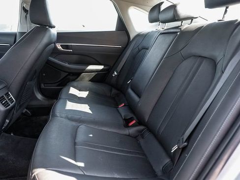 Used 2023 Hyundai Sonata Limited FWD image 16