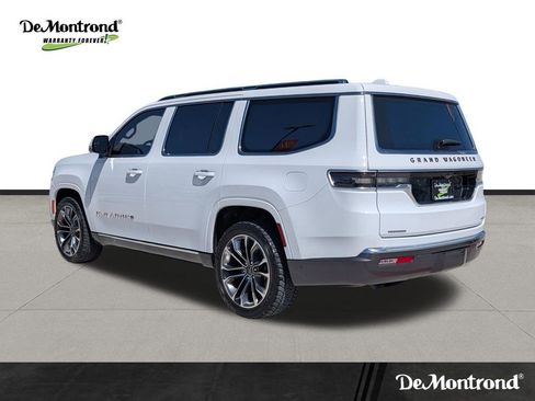 Used 2022 Jeep Grand Wagoneer Series III w/ Rear Seat Video Group 1 image 7