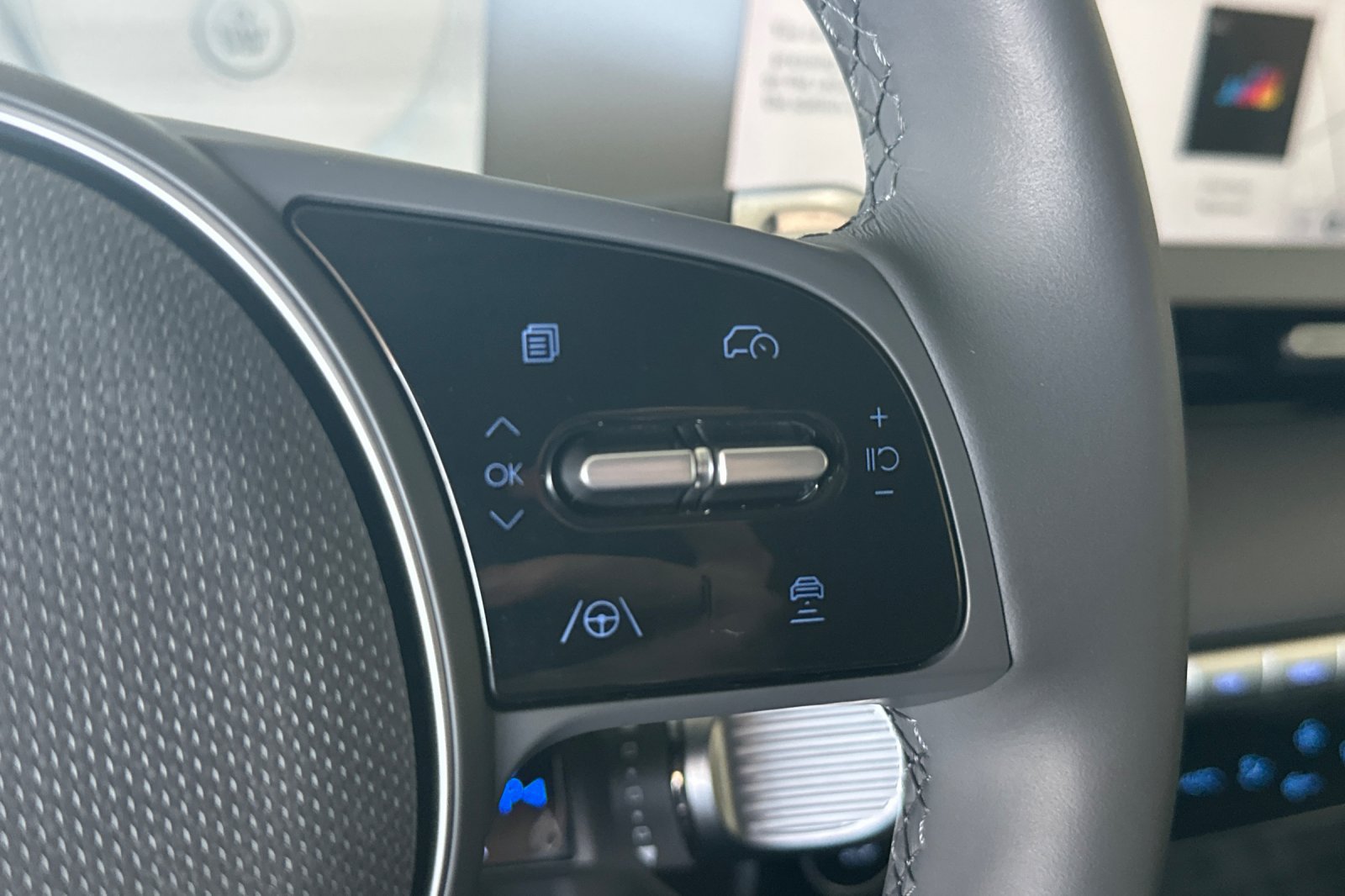 Used 2024 Hyundai Ioniq 5 SEL RWD image 28