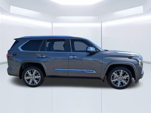 Used 2024 Toyota Sequoia Capstone image 3