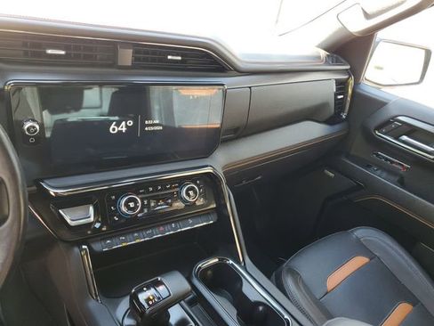 Used 2023 GMC Sierra 1500 AT4 w/ Technology Package image 27