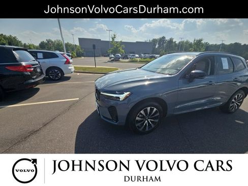 Used 2024 Volvo XC60 B5 Core w/ Climate Package AWD/4WD image 3