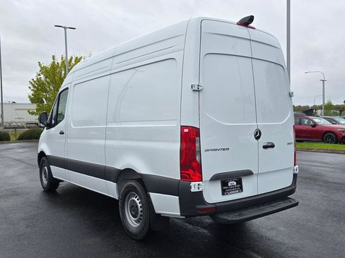 New 2026 Mercedes-Benz Sprinter 144 Cargo image 4