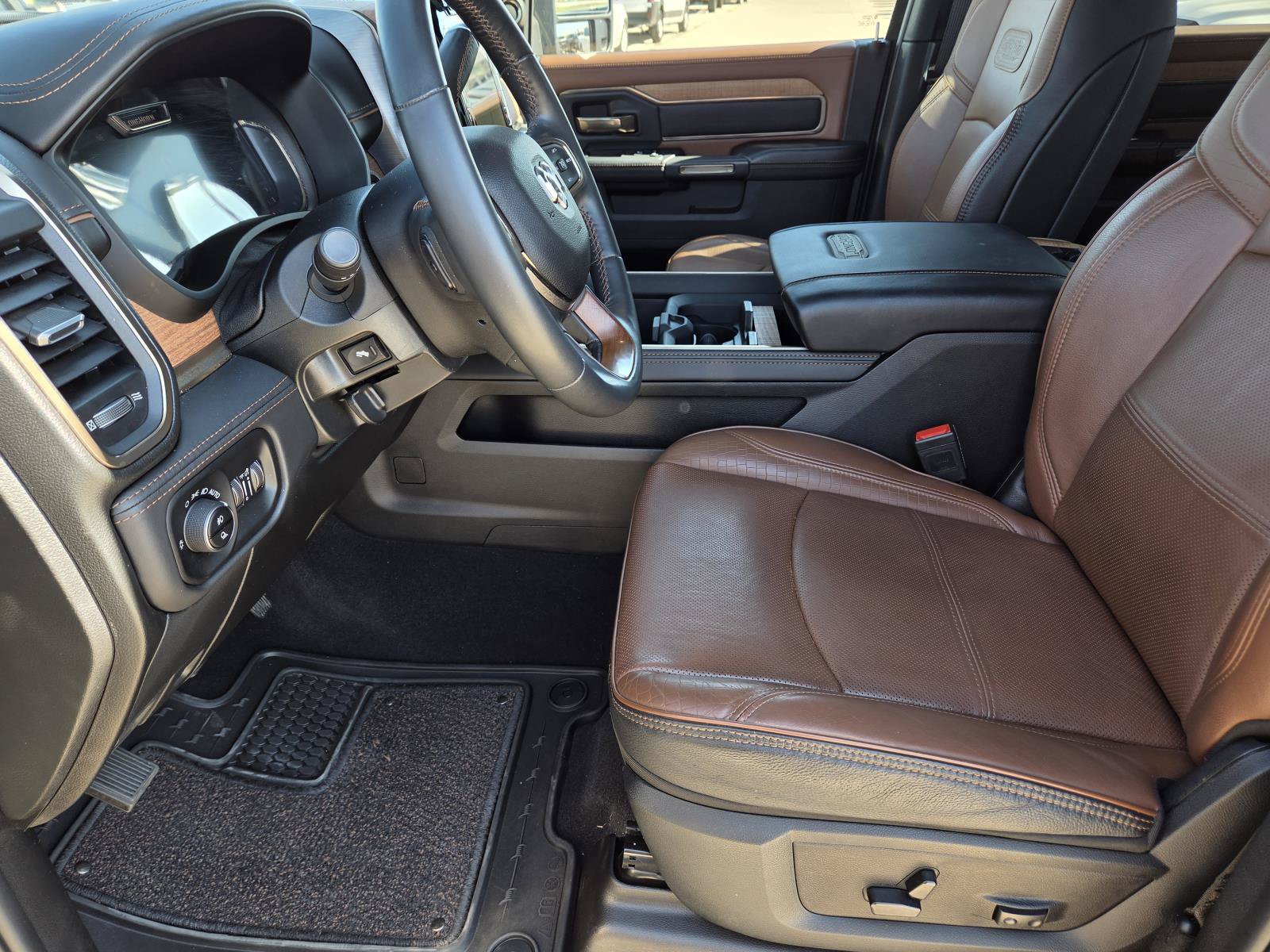 Used 2024 RAM 2500 Limited w/ Safety Group AWD/4WD image 30