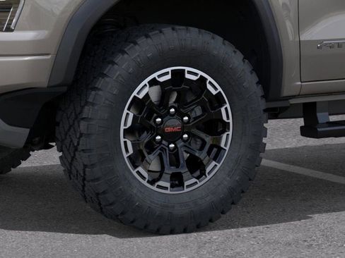 New 2026 GMC Canyon AT4 w/ AT4 Premium Package image 9