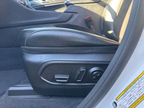 Used 2023 Jeep Grand Cherokee Altitude image 8