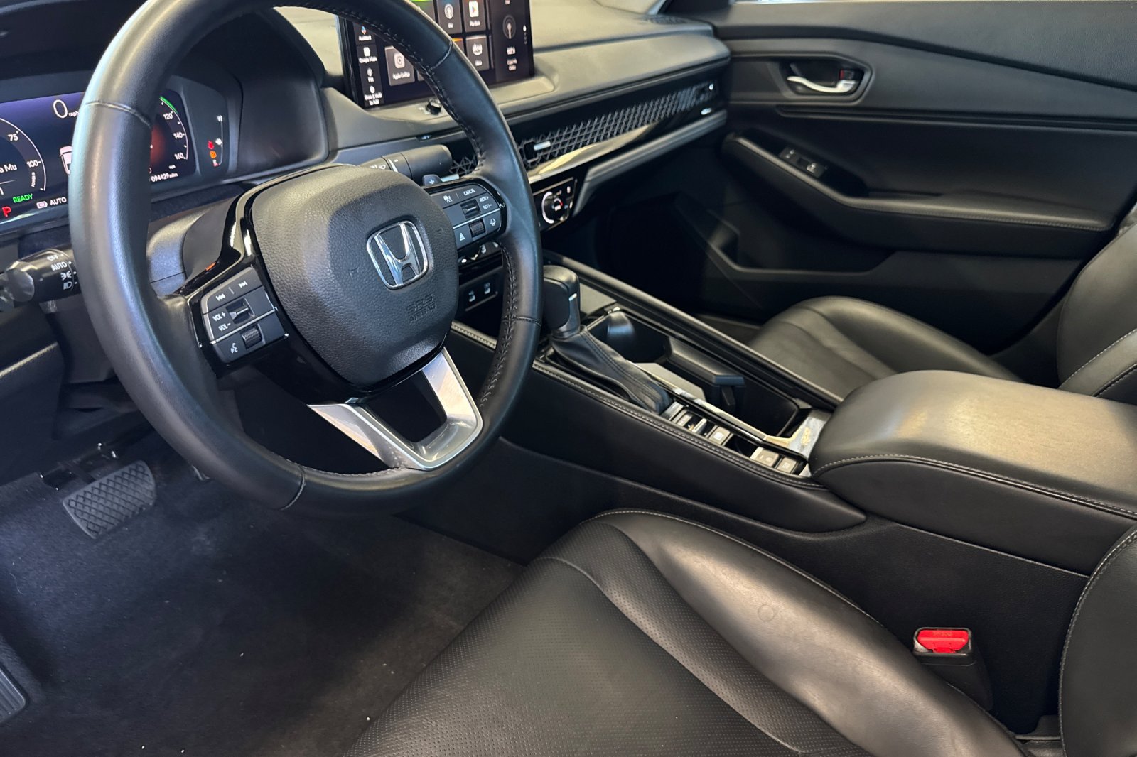 Used 2024 Honda Accord Touring image 10