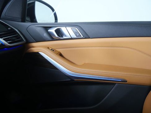 Used 2023 BMW X5 xDrive40i w/ Premium Package image 25