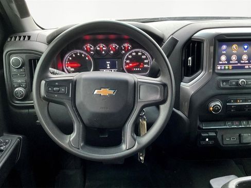 Used 2021 Chevrolet Silverado 2500 Custom w/ Custom Value Package image 10