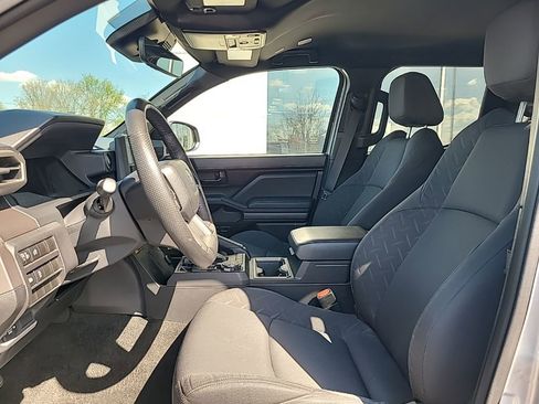 Used 2024 Toyota Tacoma SR5 image 7