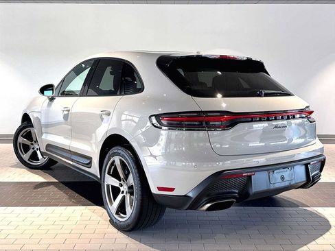 Used 2023 Porsche Macan AWD/4WD image 3