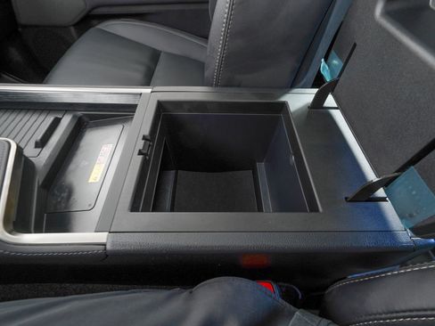 Used 2024 Lexus GX 550 image 31