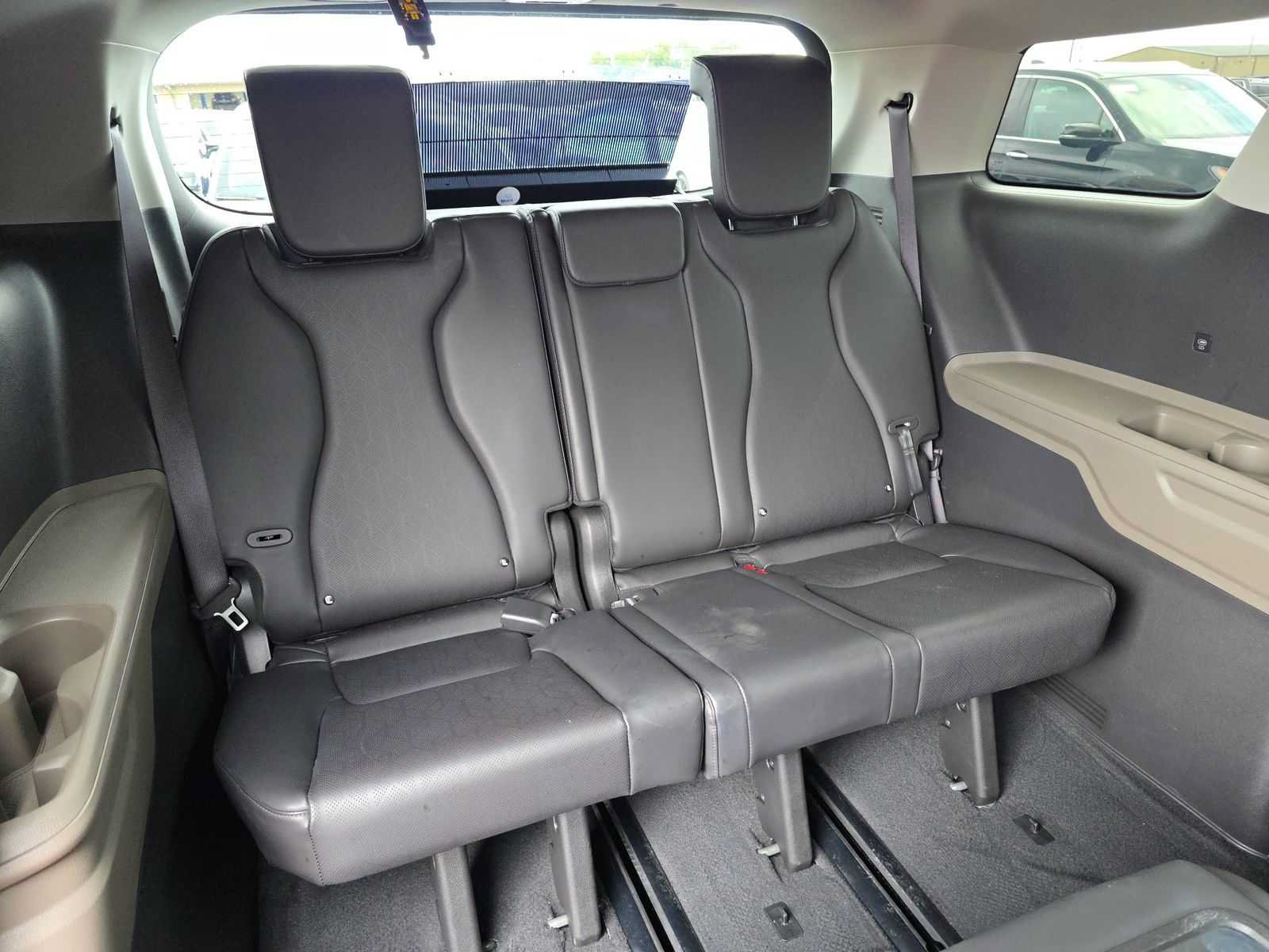 Used 2026 Kia Carnival FWD image 18