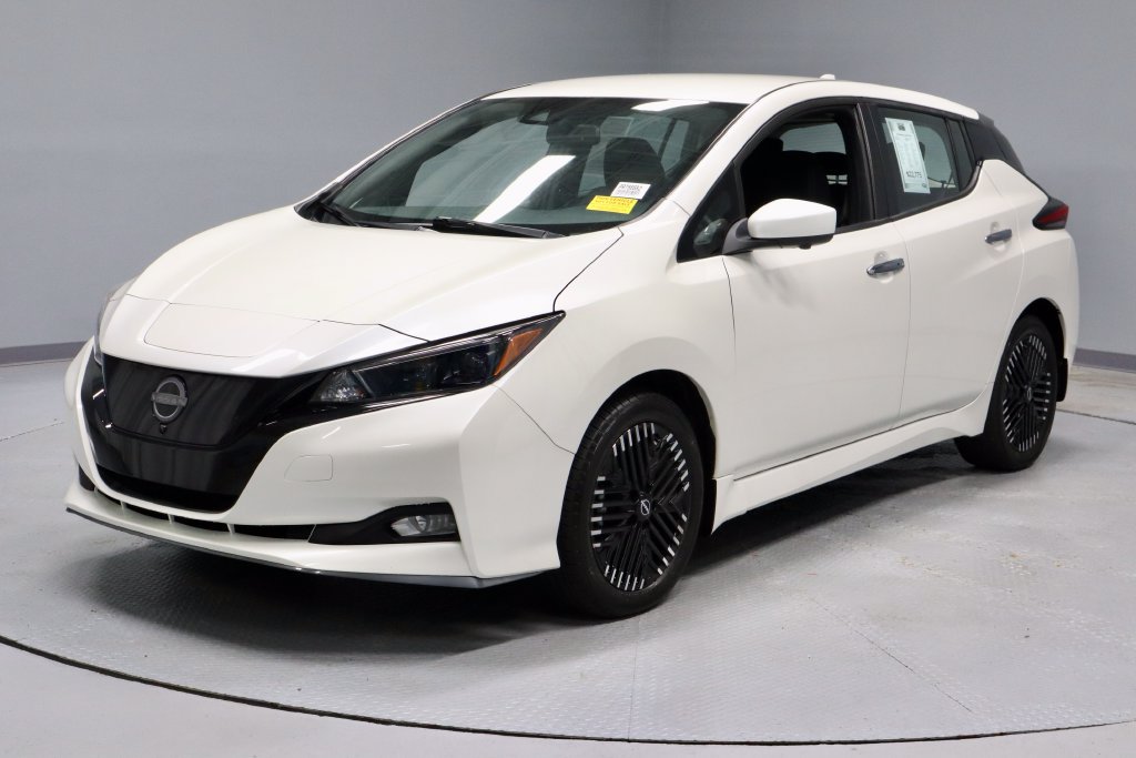 Certified 2024 Nissan Leaf SV Plus FWD image 8