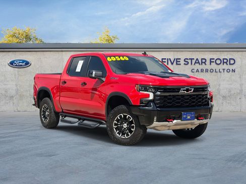 Used 2024 Chevrolet Silverado 1500 ZR2 w/ Technology Package AWD/4WD image 1