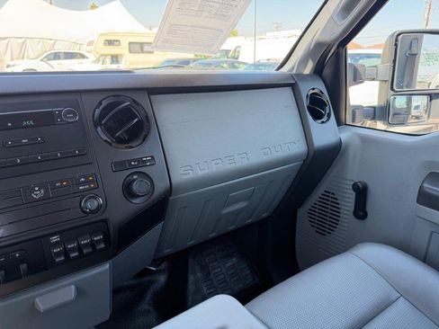 Used 2015 Ford F250 XL RWD image 40
