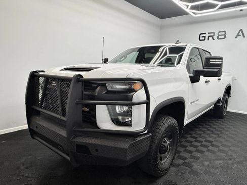 Used 2021 Chevrolet Silverado 2500 W/T w/ WT Convenience Package AWD/4WD image 3