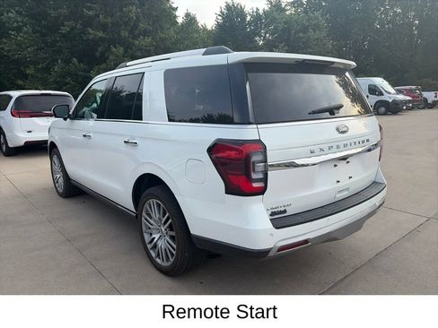 Used 2023 Ford Expedition Limited AWD/4WD image 10