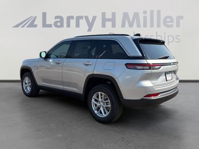 New 2026 Jeep Grand Cherokee Laredo