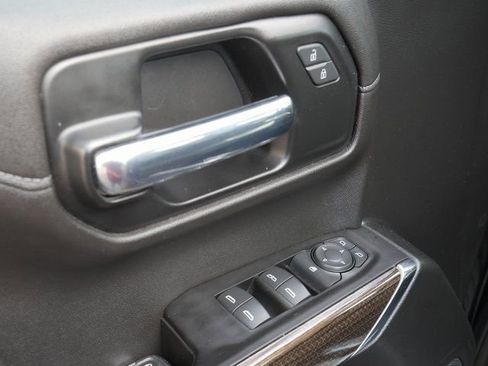 Used 2020 Chevrolet Silverado 1500 LT Trail Boss image 16