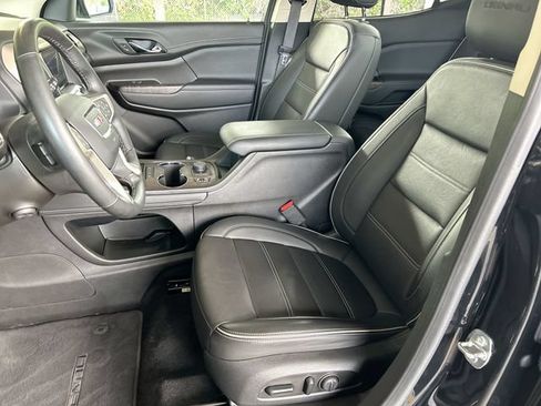 Used 2023 GMC Acadia Denali w/ Denali Ultimate Package AWD/4WD image 20