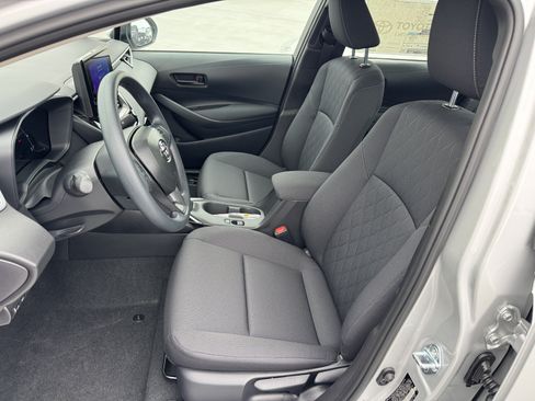 New 2026 Toyota Corolla LE FWD image 2