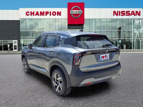 New 2026 Nissan Kicks SV w/ Charging Package FWD image 5