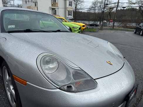 Used 2001 Porsche 911 Carrera 4 image 22