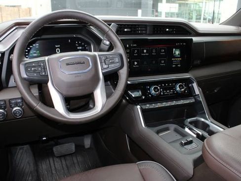 Used 2024 GMC Sierra 2500 Denali w/ Denali Reserve Package image 5