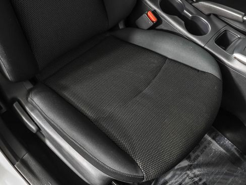 Used 2019 Nissan Sentra S image 46