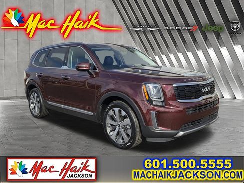 Used 2022 Kia Telluride S image 1