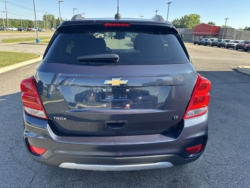 Used 2018 Chevrolet Trax LT w/ LT Convenience Package FWD image 15