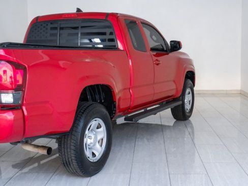 Used 2018 Toyota Tacoma SR RWD image 62