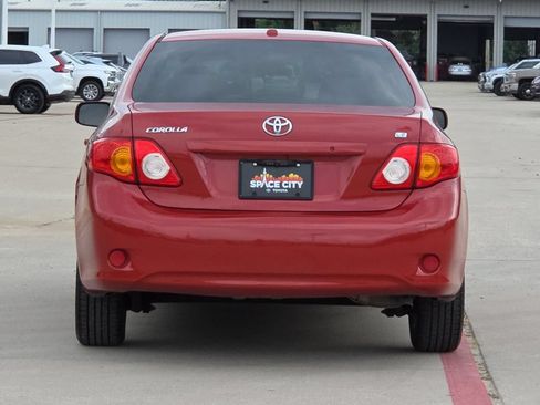 Used 2010 Toyota Corolla LE w/ All Weather Guard Pkg FWD image 5