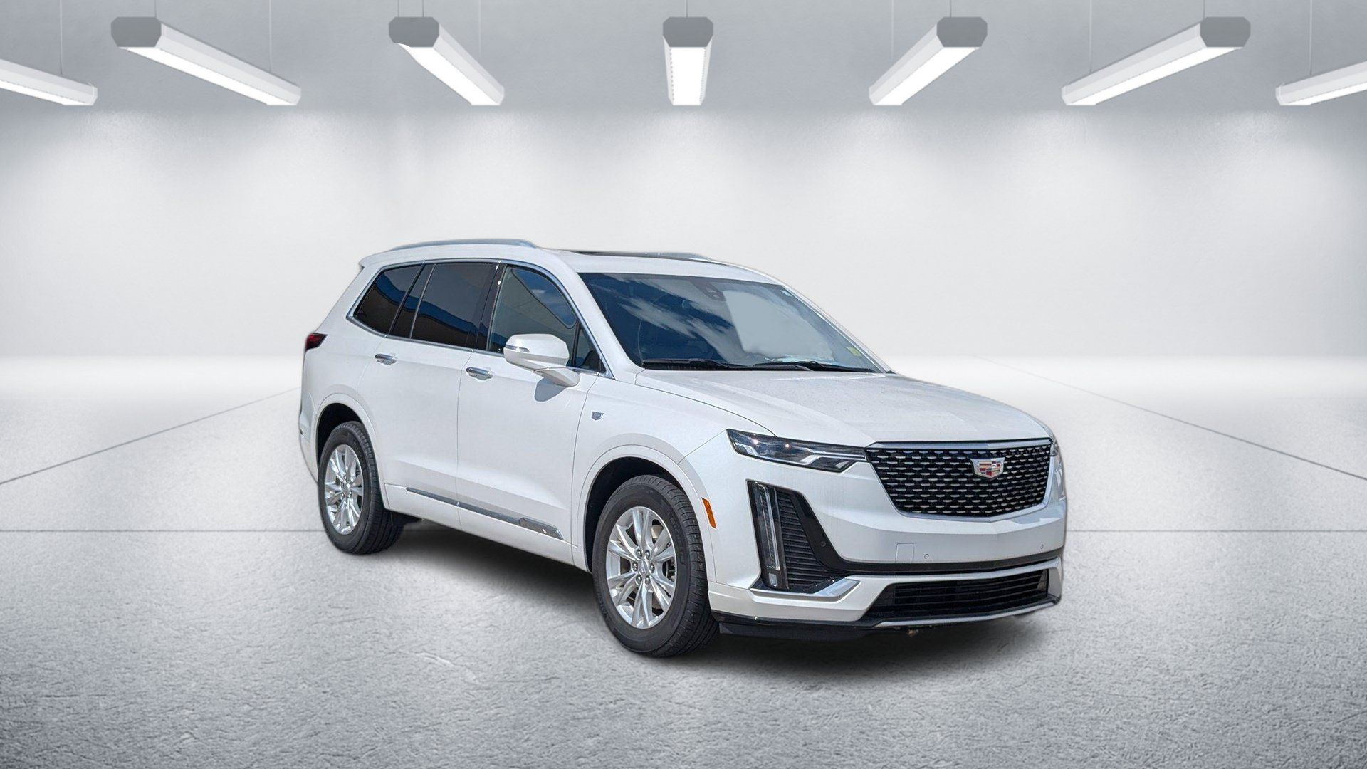 Certified 2024 Cadillac XT6 Luxury w/ LPO, Floor Liner Package AWD/4WD image 9