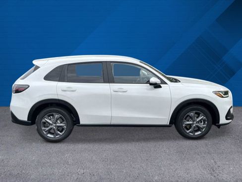 New 2026 Honda HR-V LX image 2