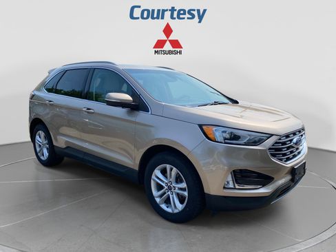 Used 2020 Ford Edge SEL w/ Cargo Accessory Package FWD image 9