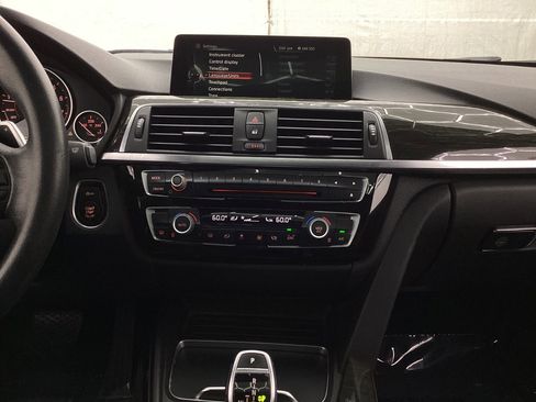 Used 2016 BMW 328i Sedan w/ Driver Assistance Package image 30