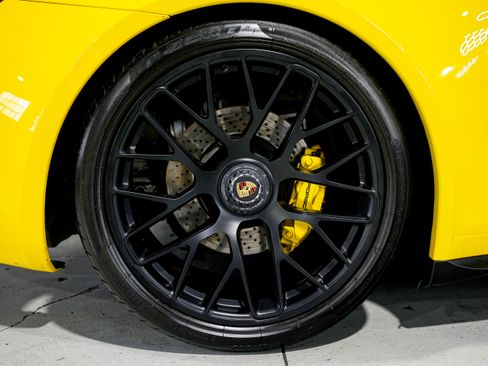 Used 2015 Porsche 911 Carrera GTS image 48