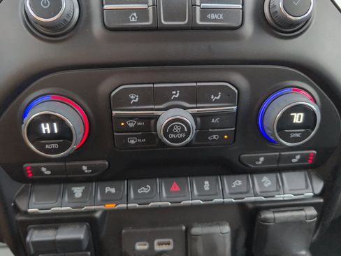 Used 2023 Chevrolet Silverado 2500 LT w/ Midnight Edition image 22