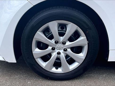 Used 2024 Toyota Corolla LE FWD image 7