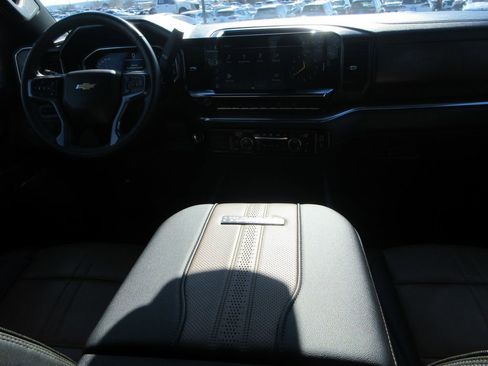 Used 2025 Chevrolet Silverado 2500 High Country w/ Technology Package image 19
