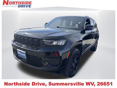 Used 2025 Jeep Grand Cherokee Altitude