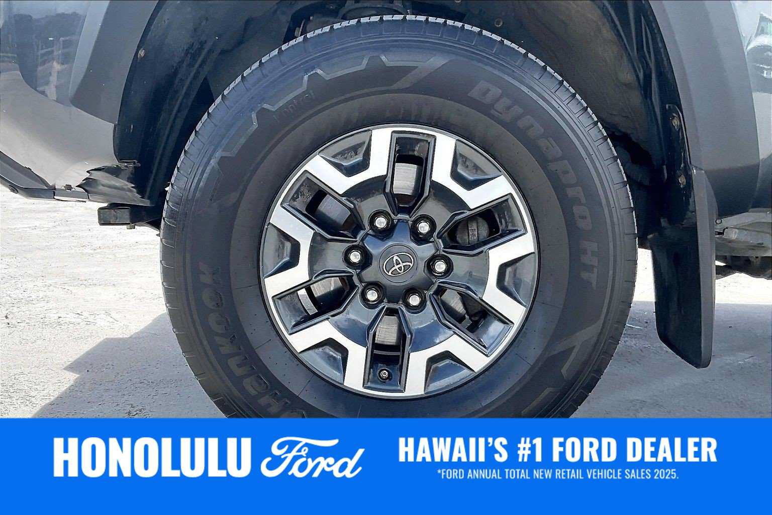 Used 2020 Toyota Tacoma TRD Off-Road AWD/4WD image 8