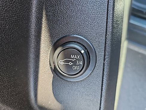 Used 2020 Chevrolet Equinox LT image 11