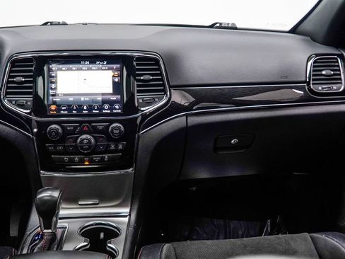Used 2021 Jeep Grand Cherokee Trailhawk AWD/4WD image 17